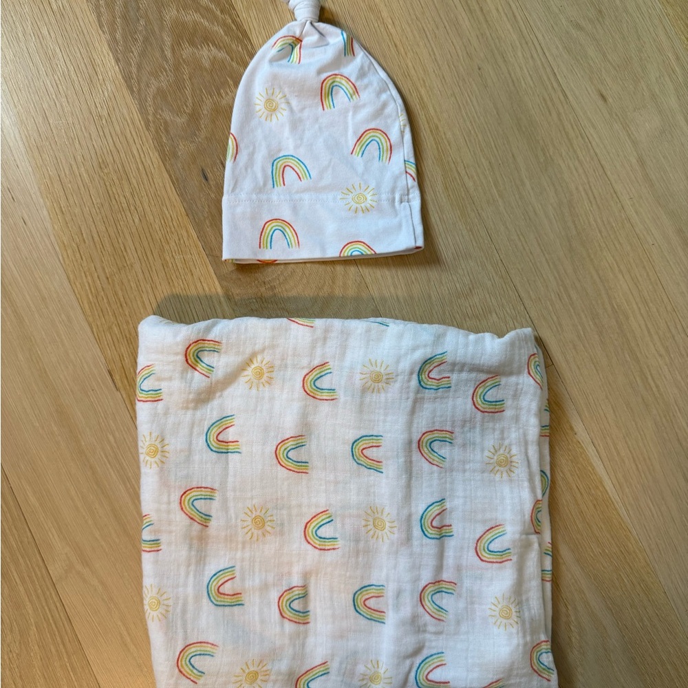 Rainbow and Sun Print Baby Hat and Blanket Set
